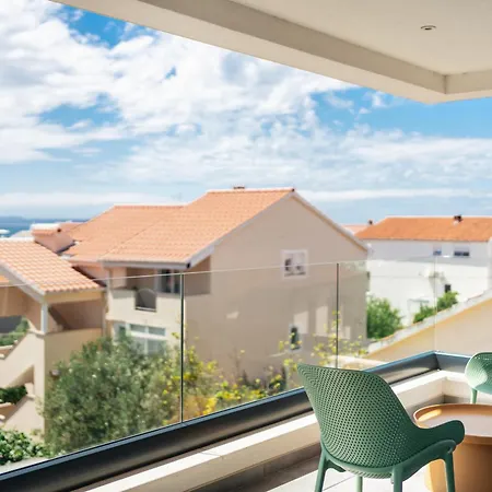 Skyline Serenity-zadar's Premier Roof Terrace *