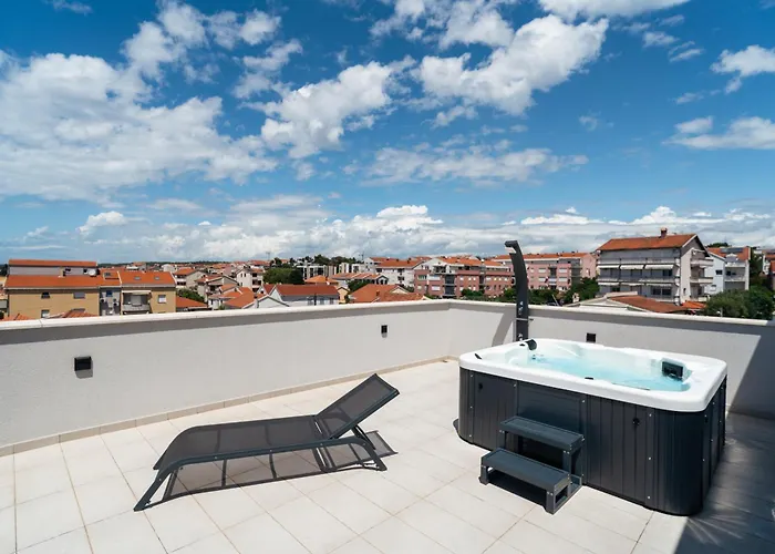 Апартаменты Skyline Serenity-zadar's Premier Roof Terrace Задар