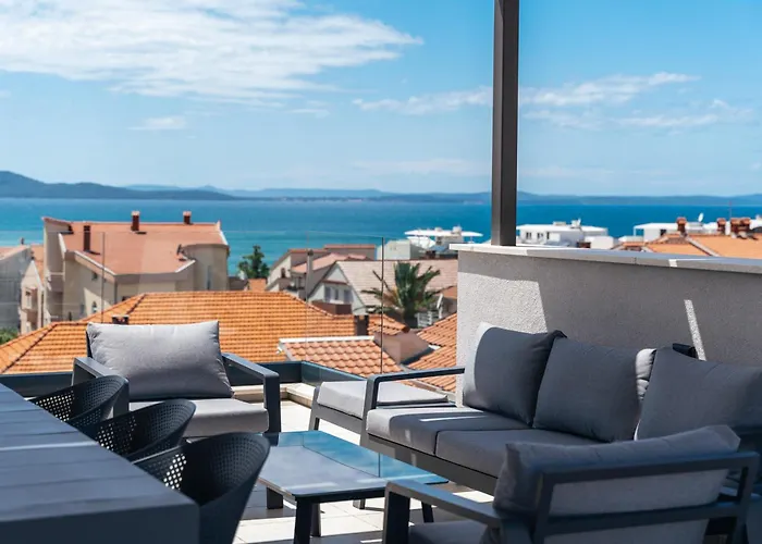 Апартаменты Skyline Serenity-zadar's Premier Roof Terrace *