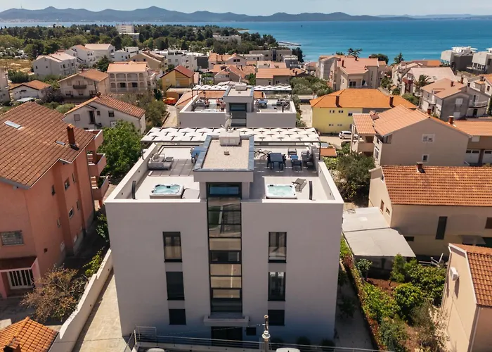Апартаменты Skyline Serenity-zadar's Premier Roof Terrace Задар